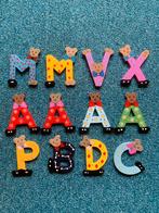 12 Houten letters met beertjes decoratie, Kinderen en Baby's, Kinderkamer | Inrichting en Decoratie, Verzenden, Zo goed als nieuw