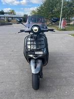 Custom Vespa sprint/primavera agaat grijs, Fietsen en Brommers, Scooters | Vespa, Ophalen, Overige modellen, Maximaal 45 km/u