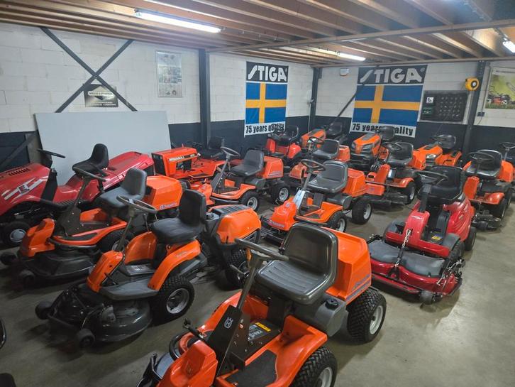 Zitmaaier  grasmaaier  frontmaaier  mulch husqvarna, Tuin en Terras, Grasmaaiers, Zo goed als nieuw, 50 cm of meer, Cirkelmaaier
