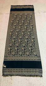 Klassieke grand foulard met franjes 210/70, Huis en Inrichting, Woonaccessoires | Plaids en Woondekens, Gebruikt, Etten-Leur, DJT@dejuistetoon.eu