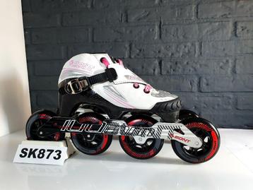 Bont Jet Skeelers Skates 4x90 90mm Wielen Maat 35 beschikbaar voor biedingen