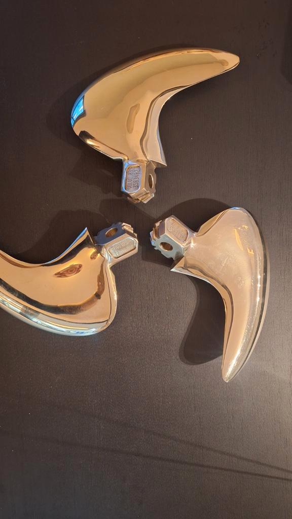 Volvo Penta bladenset klapschroef 17x12, Watersport en Boten, Bootonderdelen, Nieuw, Motor en Techniek, Zeilboot of Motorboot