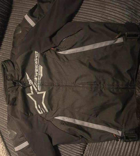 Alpinestars Zaca Zwart/Grijs Motorjas, Motoren, Kleding | Motorkleding, Jas | textiel, Heren, Tweedehands, Ophalen of Verzenden
