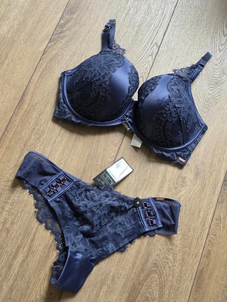 Nieuw lingerie setje hunkemoller noir maat 75F slipje maat M, Ophalen of Verzenden, Zwart, Setje