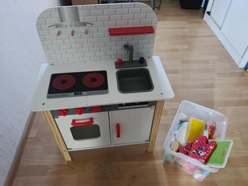 kinderkeukentje beschikbaar voor biedingen