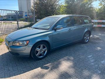 Volvo V50 2.4 140PK  ELAN uitvoering met 14 Maand APK! beschikbaar voor biedingen