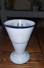 Edy maatbeker, wit met gouden biezen., Ophalen of Verzenden