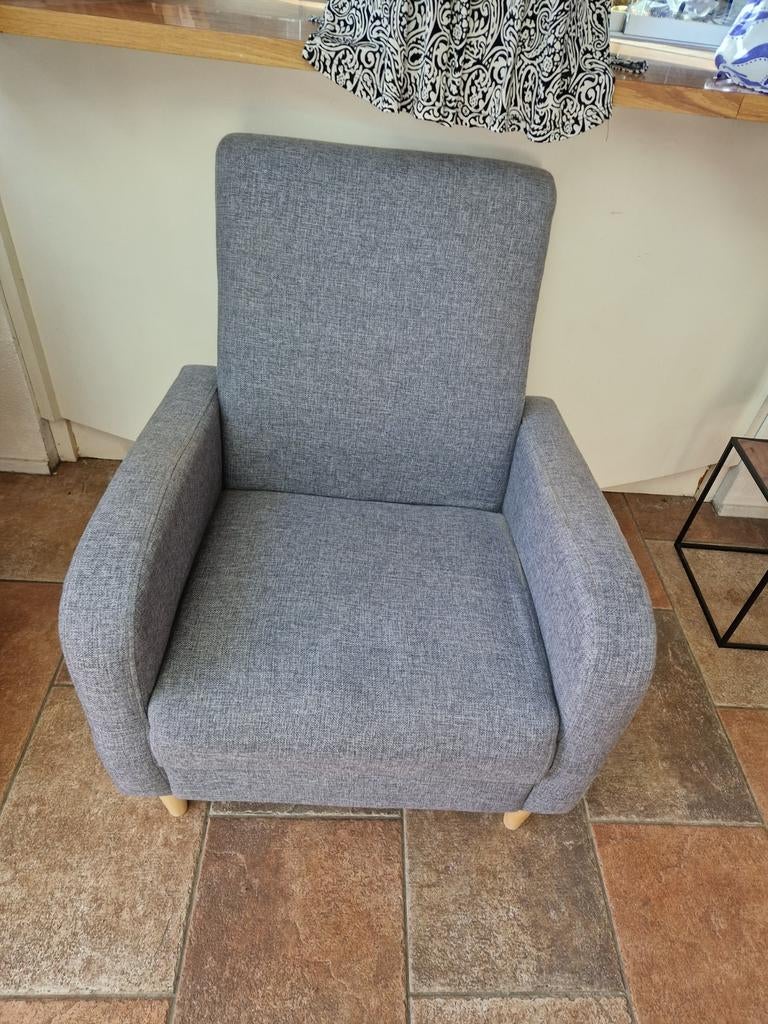 Leuke stoel, Huis en Inrichting, Fauteuils, Ophalen, Minder dan 75 cm, 50 tot 75 cm