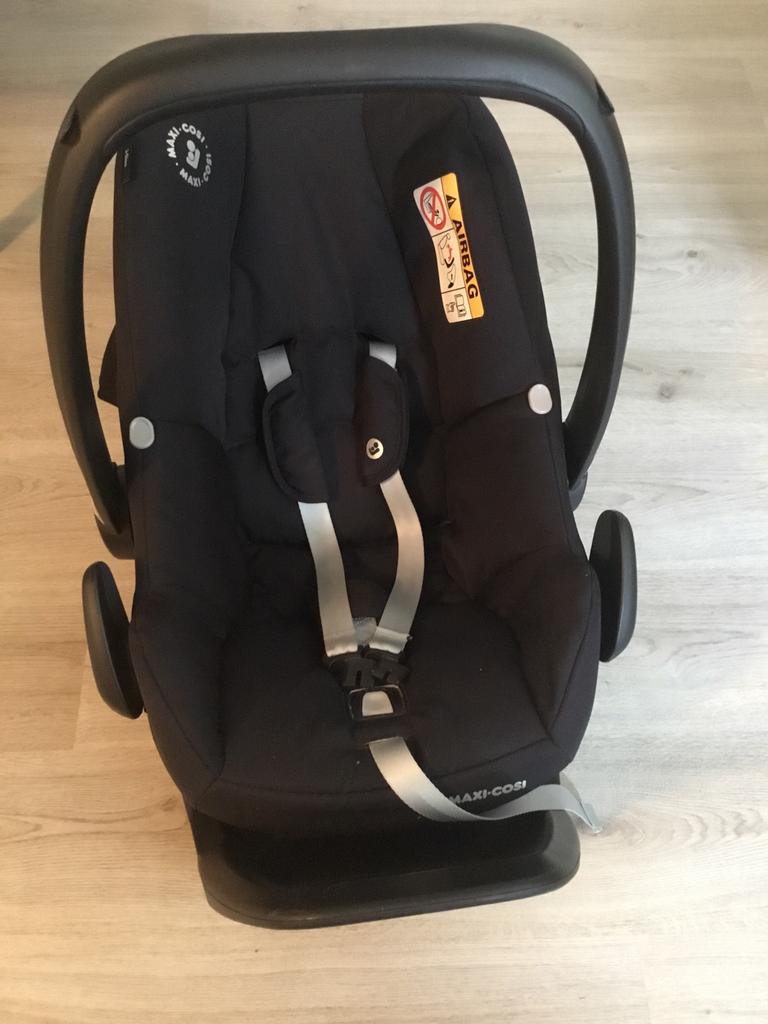 Maxi cosi met isofix en stoelverkleiner., Ophalen, Gebruikt, Isofix, 0 t/m 13 kg