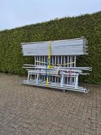 Mooi groot aluminium rolsteiger met opslagbok, Doe-het-zelf en Verbouw, Steigers, Ophalen of Verzenden, Gebruikt, Rolsteiger of Kamersteiger