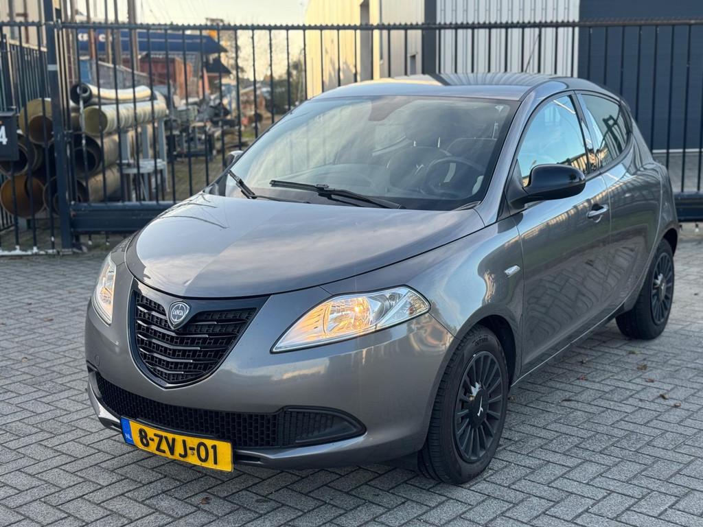 Lancia Ypsilon 0.9 TwinAir Elefantino Plus Clima Airco 5 Deu, Auto's, Lancia, Voorwielaandrijving, Origineel Nederlands, Bedrijf