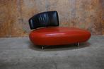 ZGANieuw zwart rode leren Leolux Kikko design chaise longue, Huis en Inrichting, Banken | Sofa's en Chaises Longues, Leolux, Ophalen of Verzenden