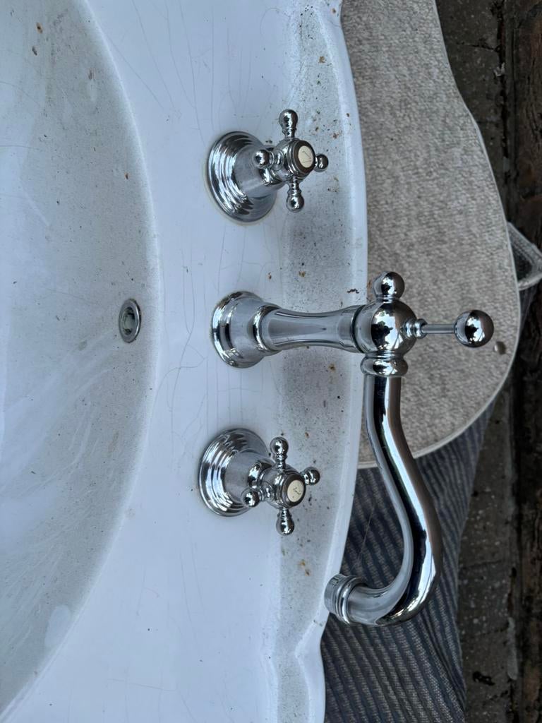 Globo wasbak antiek, Ophalen