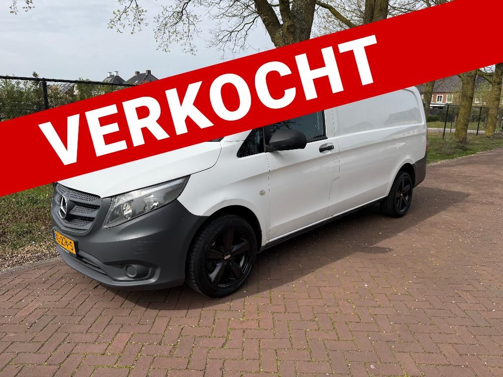 Mercedes-Benz Vito 1.6 111 CDI 114PK 84KW 2015 AIRCO L2H1, Voorwielaandrijving, Stof, Zwart, 4 cilinders