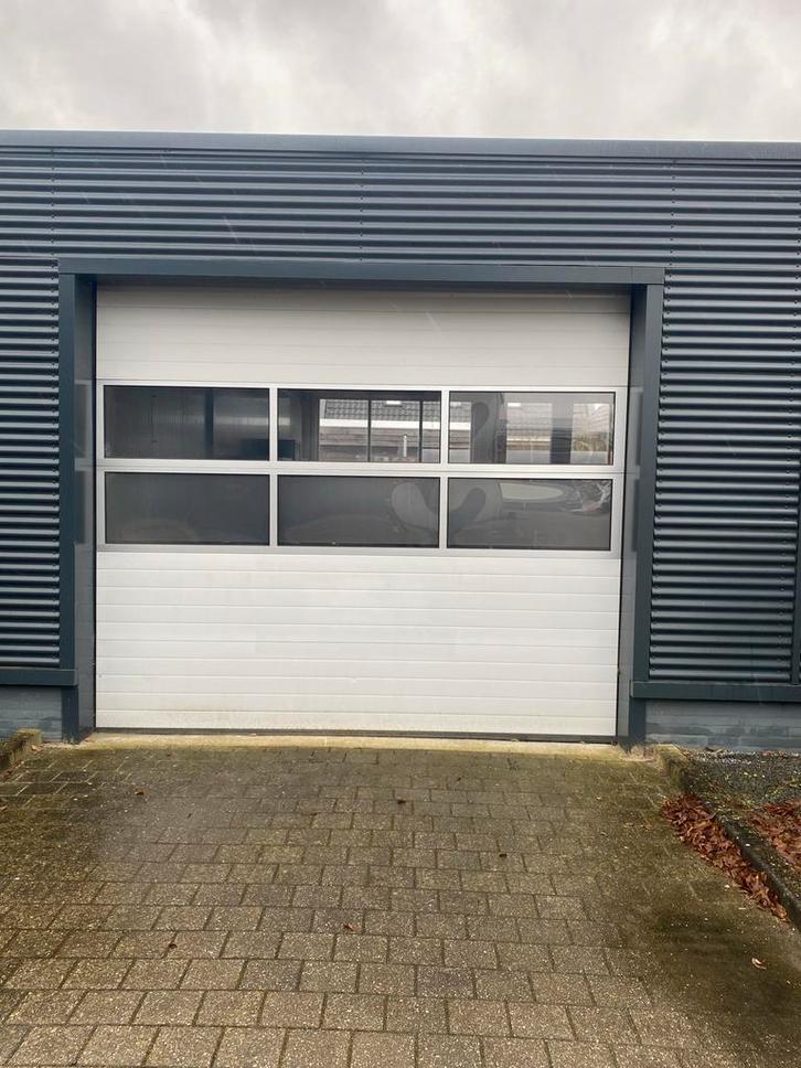 Garagedeur/overheaddeur met automatische bediening (2x), Doe-het-zelf en Verbouw, Deuren en Horren, Gebruikt, Garagedeur, 215 cm of meer