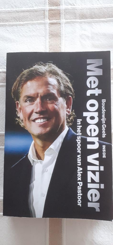 Met open vizier, Boeken, Ophalen, Nieuw