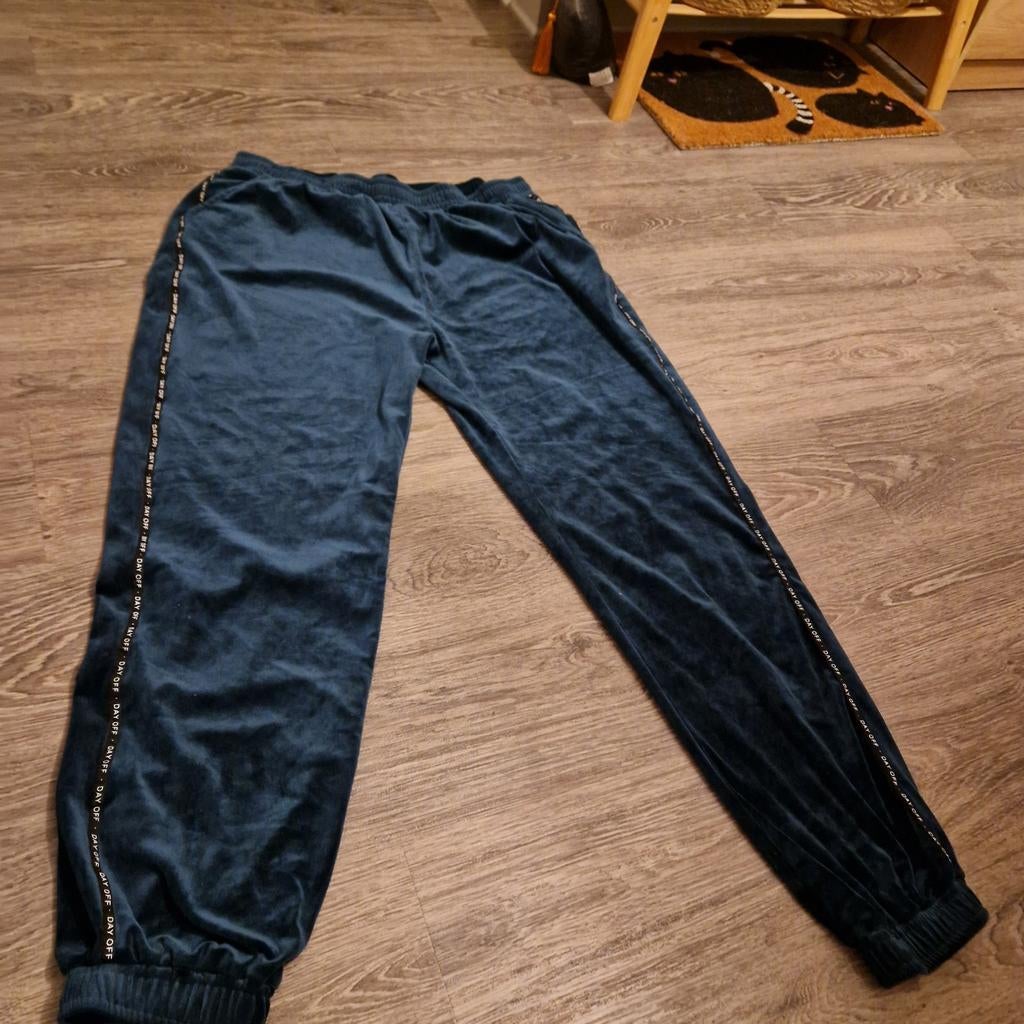 Groen velours broek met zijstreep, Kleding | Dames, Broeken en Pantalons, Ophalen, Zo goed als nieuw, Groen, Lang