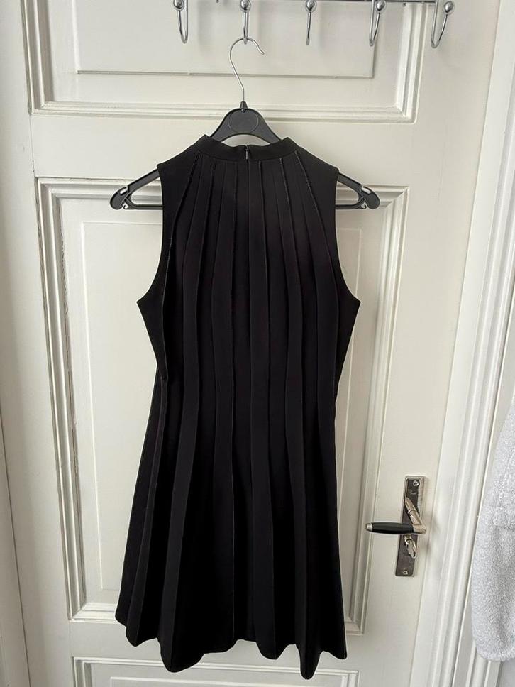 Karen Millen zwarte jurk, Kleding | Dames, Jurken, Zo goed als nieuw, Maat 38/40 (M), Zwart, Ophalen of Verzenden