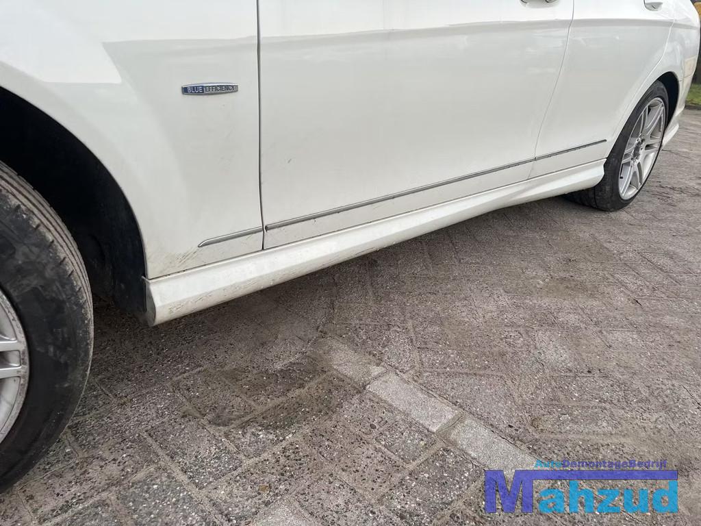 MERCEDES C KLASSE W204 WIT 650 links zijskirt AMG 2007-2011, Gebruikt, Mercedes-Benz AG, Mercedes-Benz, Ophalen of Verzenden