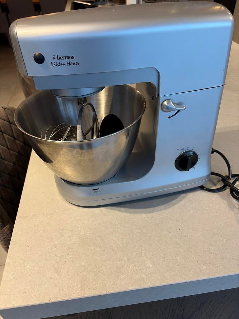 Bestron Kitchen Master Keukenmachine - Zilver, 3 tot 4 liter, Ophalen, Zo goed als nieuw, 3 snelheden of meer
