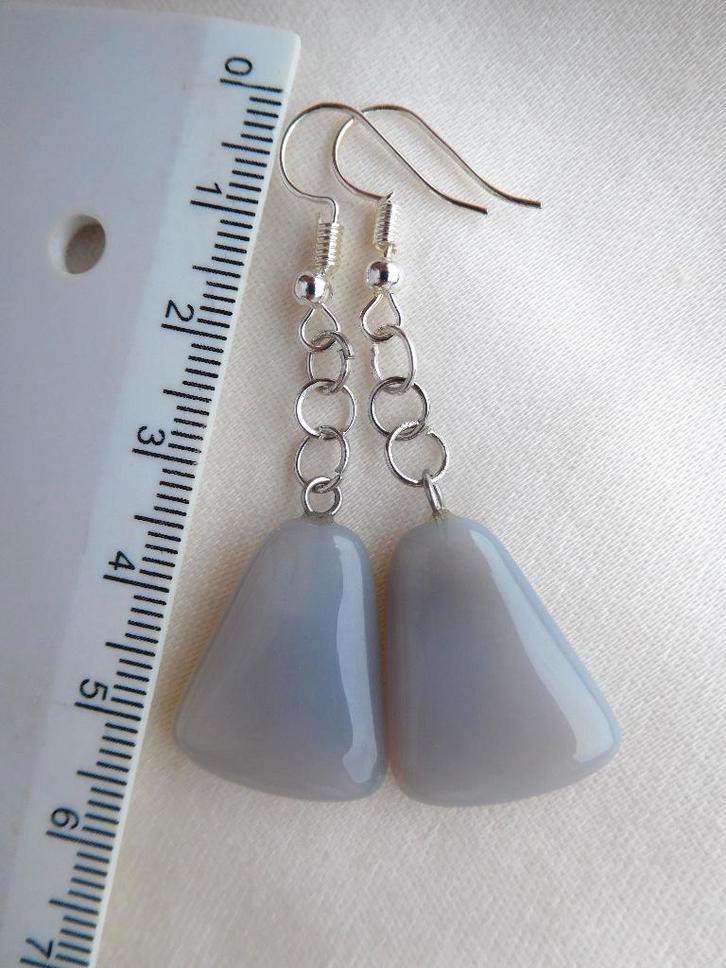 Agaat oorhangers in klokmodel (F74469), Sieraden, Tassen en Uiterlijk, Oorbellen, Nieuw, Hangers, Overige materialen, Grijs, Met edelsteen