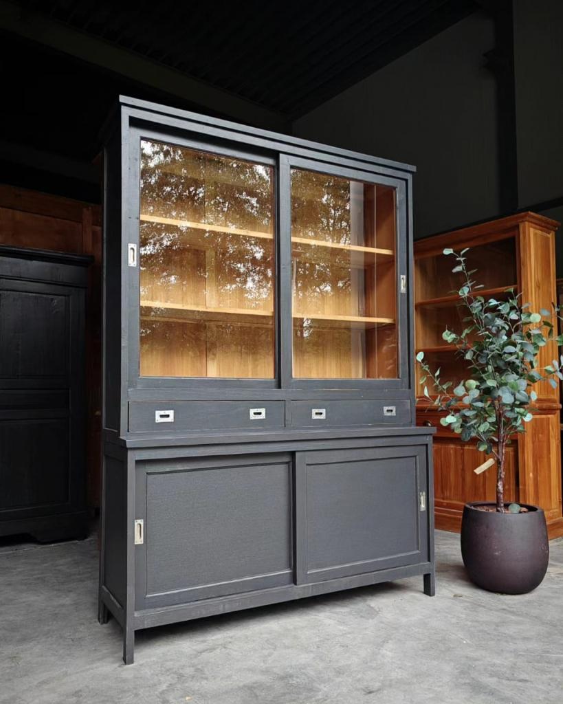 Antraciete schoolkast | Buffetkast | Teakhout #344, Huis en Inrichting, Kasten | Buffetkasten, Niet ingevuld, Met deur(en), 200 cm of meer