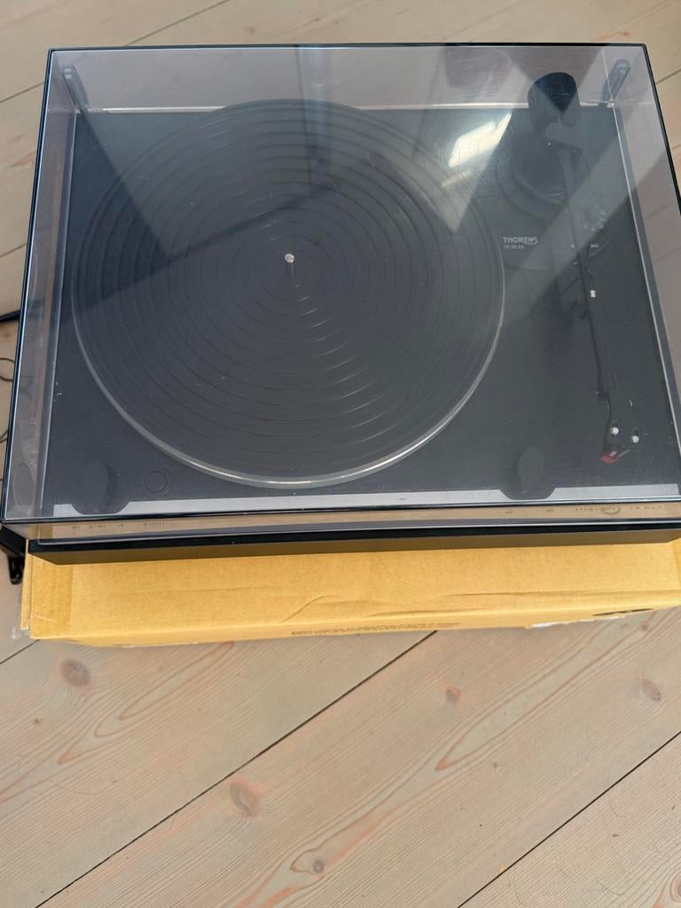 Thorens TD280 platenspeler met Ortofon 2M red element, Ophalen of Verzenden, Gebruikt, Platenspeler, Thorens