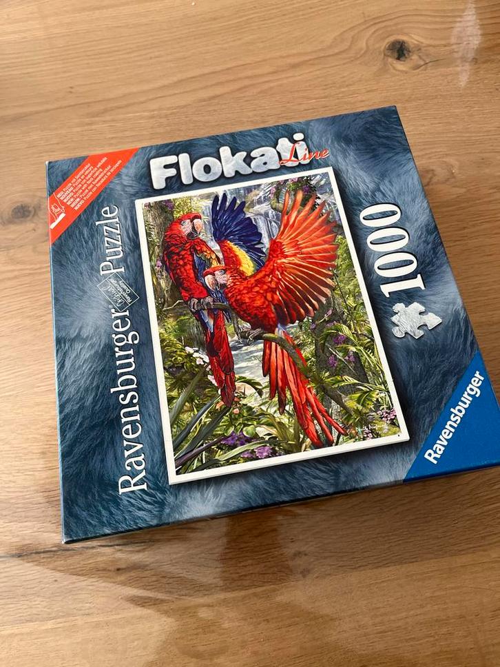 Ravensburger Flokati Papegaaien Puzzel 1000 stukjes, Hobby en Vrije tijd, Denksport en Puzzels, Zo goed als nieuw, Legpuzzel, 500 t/m 1500 stukjes
