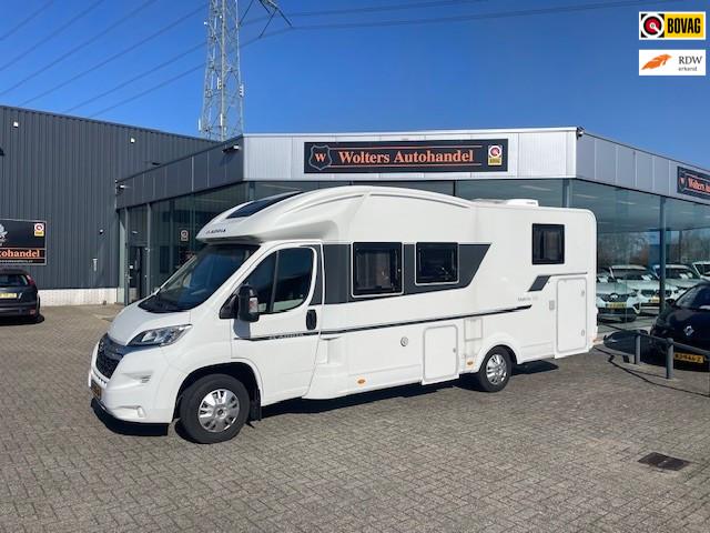 Adria MATRIX M 670 DC N24, Auto Wolters, Handelstraat 15
3264 XZ  Nieuw-Beijerland, NL, Fietsendrager, Bedrijf