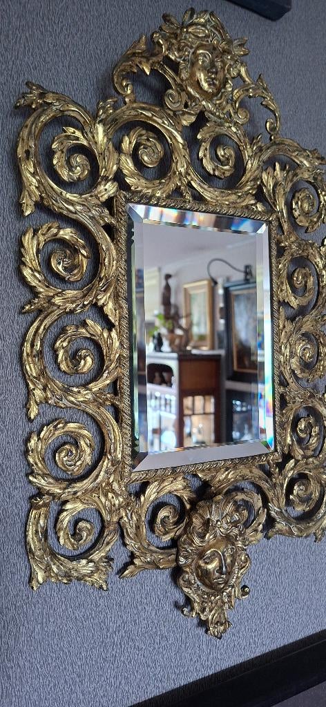 Verguld bronzen spiegel met facet geslepen glas, Antiek en Kunst, Ophalen of Verzenden, Overige typen
