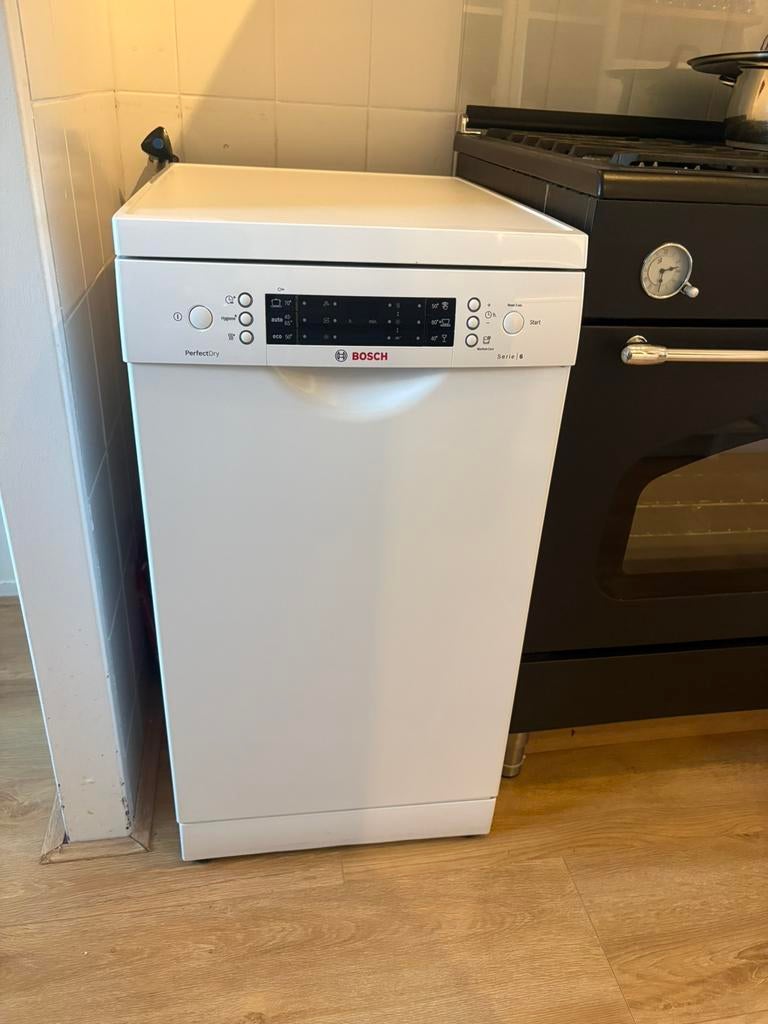 Bosch serie 6 vaatwasser perfect dry 45 cm vrijstaand, Ophalen, Zo goed als nieuw, Minder dan 85 cm