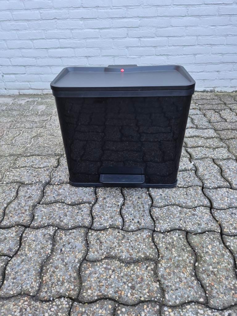 Te koop prullenbak 2 vaks, Ophalen, Zo goed als nieuw, Overige materialen, Minder dan 50 cm