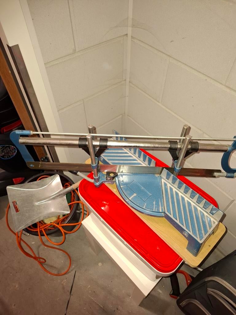 Verstek zaag, Ophalen of Verzenden, 1200 watt of meer, Afkortzaag, 70 mm of meer