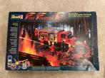 Revell Fire Fighter Set (modelbouw), Revell, Groter dan 1:32, Ophalen of Verzenden, Zo goed als nieuw