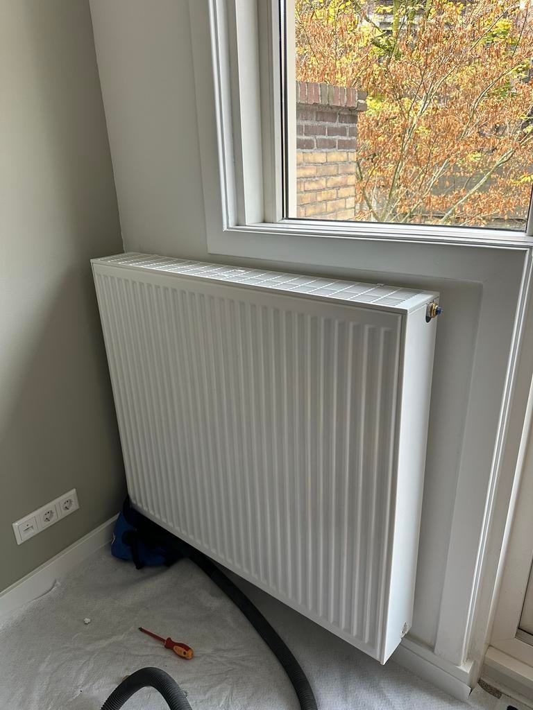 Witte T33 radiator midden aansluiting 100x90x16 cm, Ophalen, Radiator, Zo goed als nieuw, 60 tot 150 cm