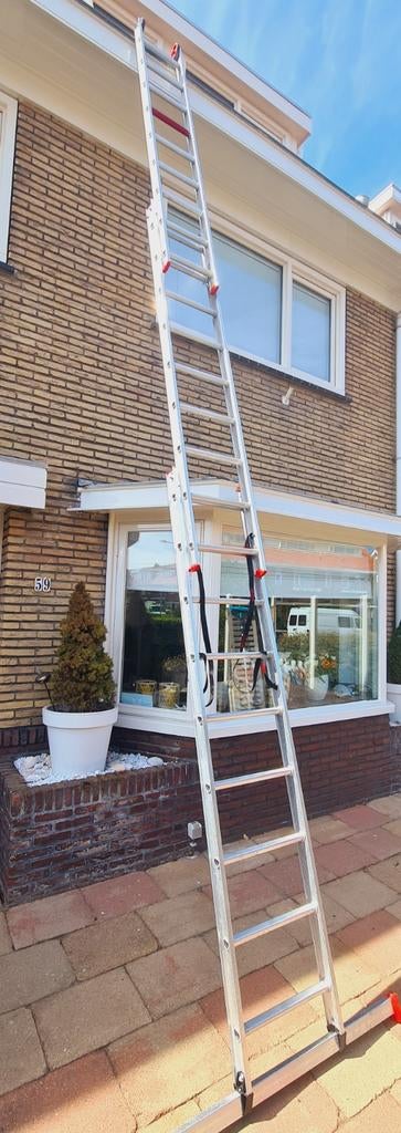 Altrex uitschuifbare ladder 3x9, Doe-het-zelf en Verbouw, Gebruikt, Ophalen of Verzenden, Ladder, Opvouwbaar of Inschuifbaar
