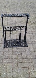 Decoratief gietijzeren laarzenrek, Ophalen, Gebruikt