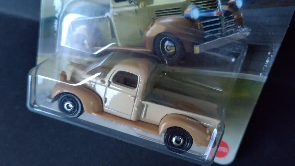 Dodge V series truck 1940 1:64 3inch Matchbox Pol, Verzenden, Nieuw, Matchbox@mattel.com, 1186mj 1 nl