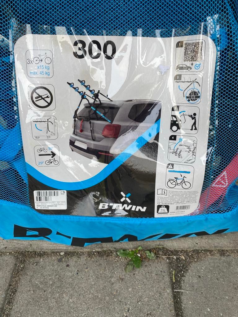 B'Twin 300 Achterklep Fietsendrager - 3 Fietsen, Ophalen, 3 fietsen of meer, Zo goed als nieuw, Achterklepdrager