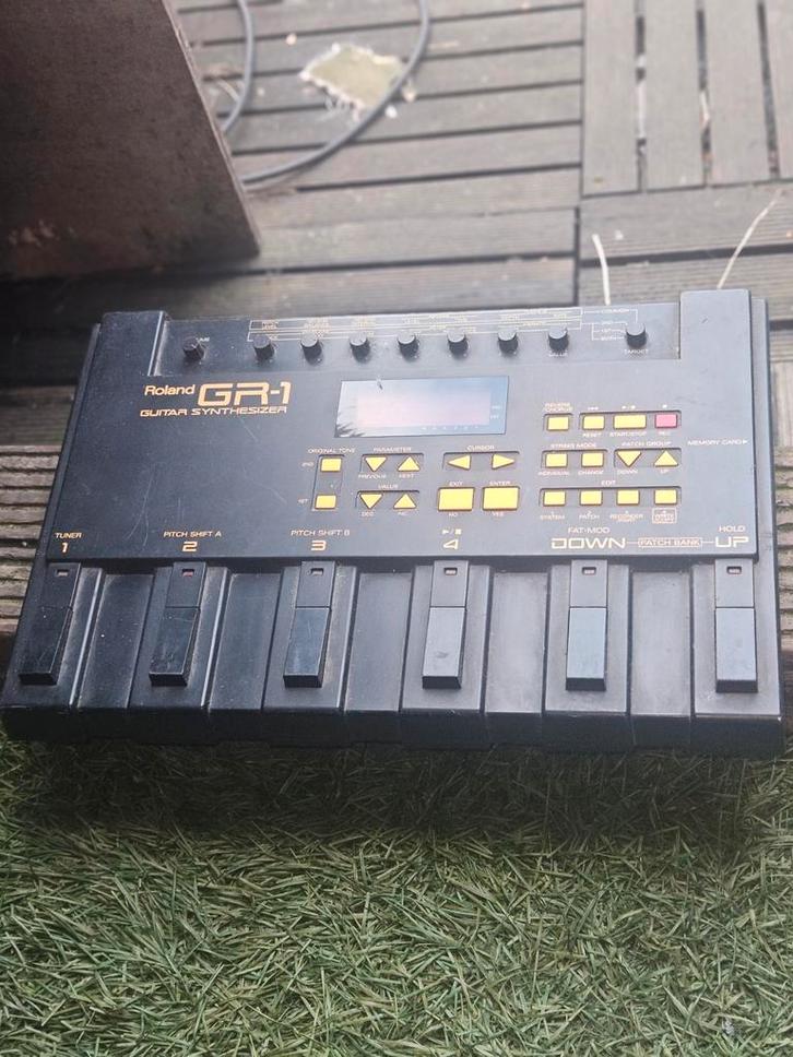 Roland GR-1 Guitar Synthesizer - Werkend, Muziek en Instrumenten, Synthesizers, Gebruikt, Overige aantallen, Roland, Ophalen of Verzenden