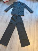 Krijtstreep pak, Kleding | Dames, Jasjes, Kostuums en Pakken, Ophalen of Verzenden, Zo goed als nieuw, Maat 36 (S), Grijs
