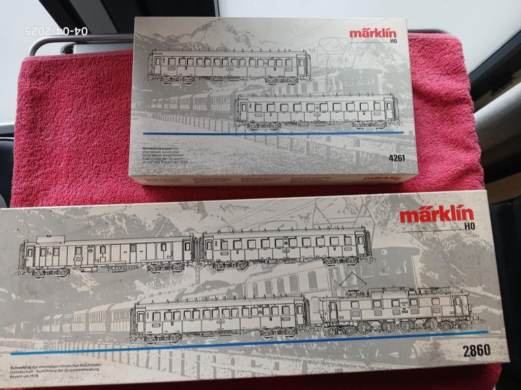 Märklin 2860 en 4261, Wisselstroom, Treinset, Ophalen of Verzenden, Zo goed als nieuw
