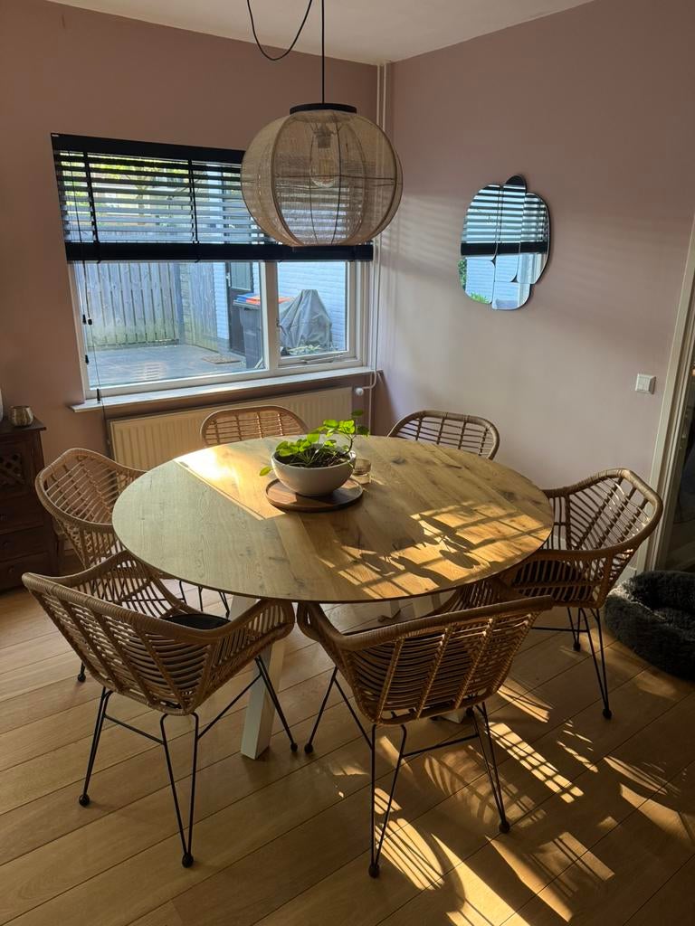 Eiken ronde eettafel 150cm(6p) met witte poten, Huis en Inrichting, Tafels | Eettafels, Ophalen, Zo goed als nieuw, Vijf personen of meer