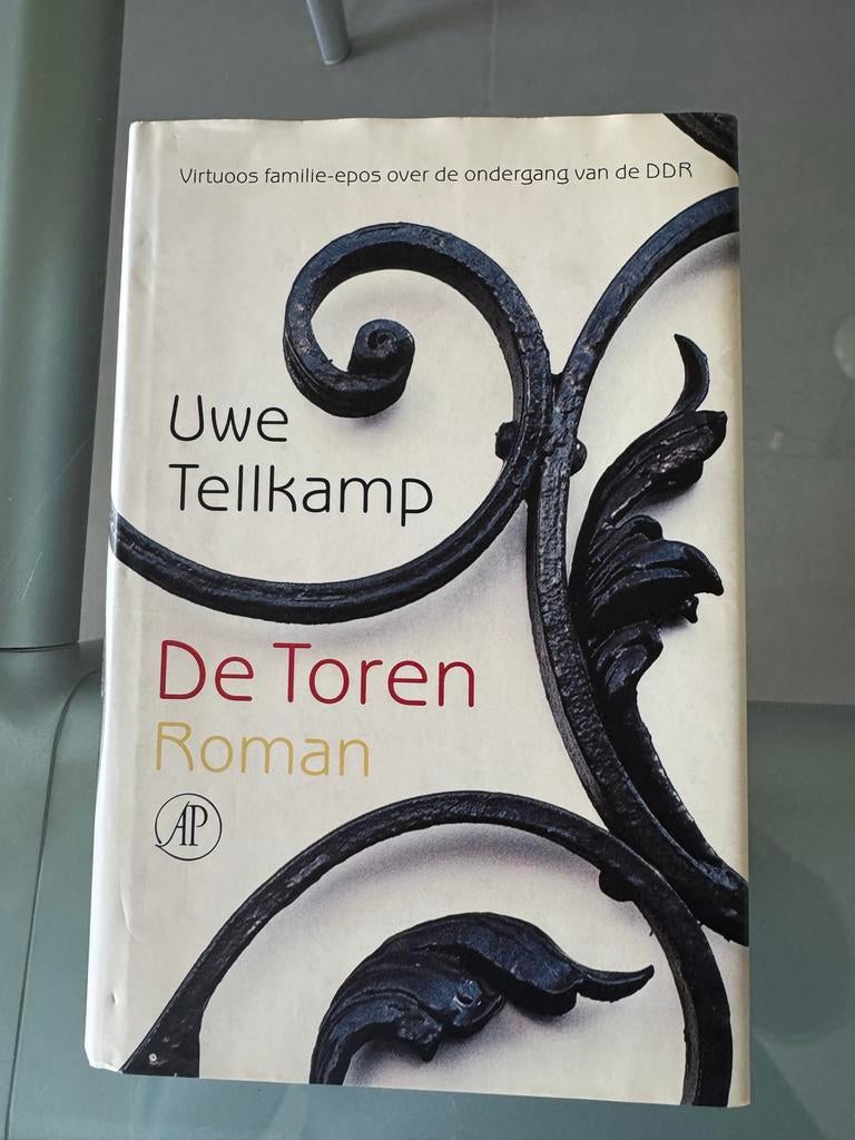 Uwe Tellkamp - De Toren (Hardcover), Ophalen of Verzenden, Gelezen, Europa overig