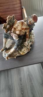 Capodimonte beeld van slapende man, Antiek en Kunst, Ophalen of Verzenden