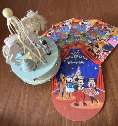 Disney Muziek carrousel + (kleur)tekenboeken + stickers, Verzamelen, Ophalen of Verzenden, Overige figuren, Nieuw, Overige typen