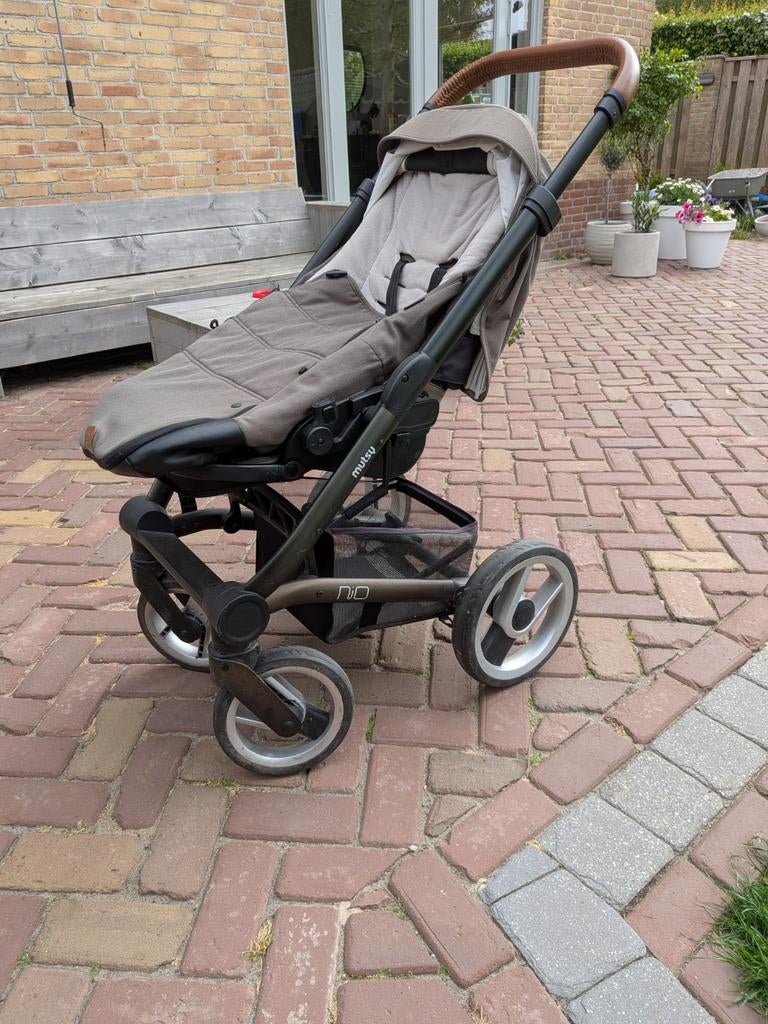 Mutsy kinderwagen compleet met regenhoezen, Ophalen, Gebruikt, Mutsy