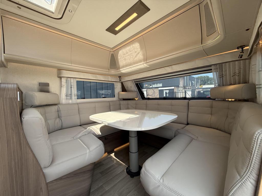 Kabe Imperial 600 CXL KS, Caravans en Kamperen, Caravans, Rondzit, Schokbreker, Bedrijf, Kabe