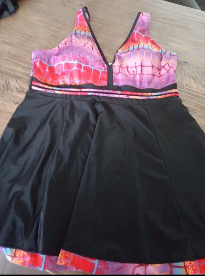 TANKINI MAAT 50/ 48 NU 20€ ZIE FOTO,S., Kleding | Dames, Badmode en Zwemkleding, Ophalen of Verzenden, Nieuw, Zwart, Badpak