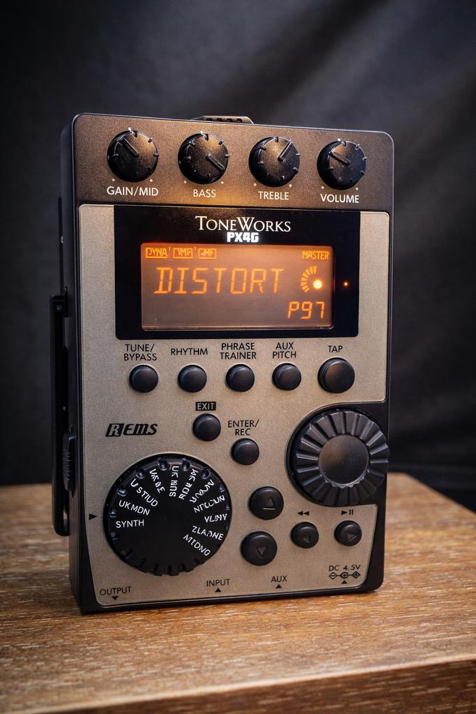 Korg PX4D Pandora Digitale Gitaar/Bas Multi-Effect Processor, Muziek en Instrumenten, Gebruikt, G, Ophalen of Verzenden, Multi-effect